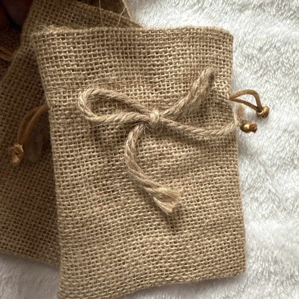 Burlap Draw String Gift Sacks With Jute Bow Set Of 4 New